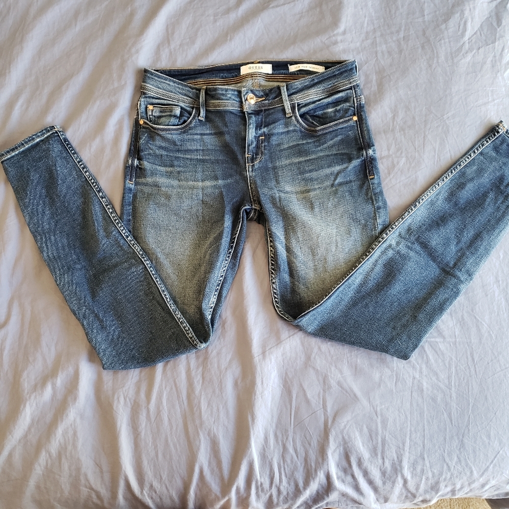 Guess Low rise Skinny Jeans, Sz 28